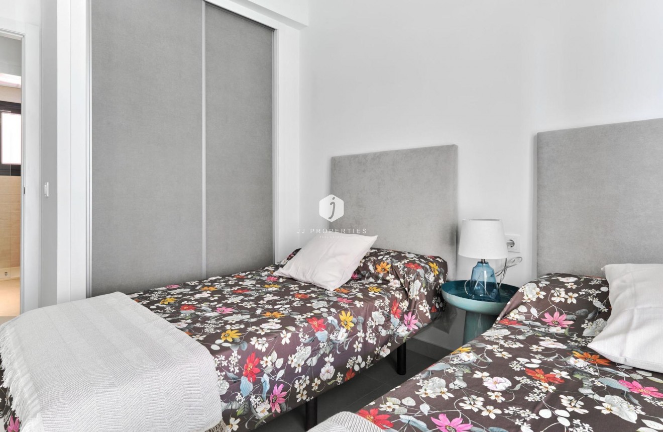 Obra nueva - Bungalow -
Torrevieja - Villa Amalia