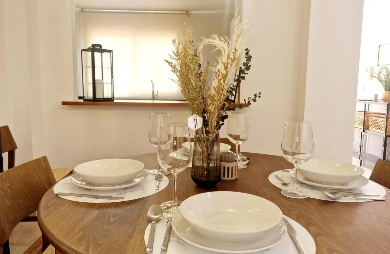 Obra nueva - Villa -
Lorca - Purias