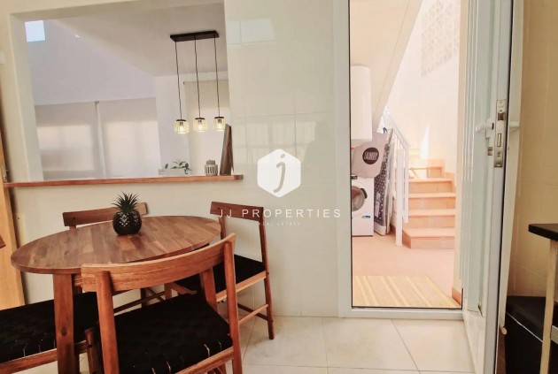 Obra nueva - Villa -
Lorca - Purias