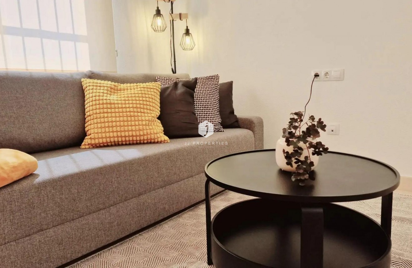 Obra nueva - Villa -
Lorca - Purias