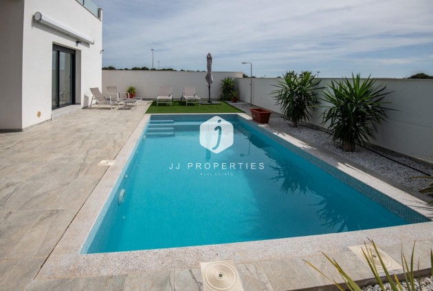 Obra nueva - Villa -
Pilar de la Horadada - Pinar de Campoverde