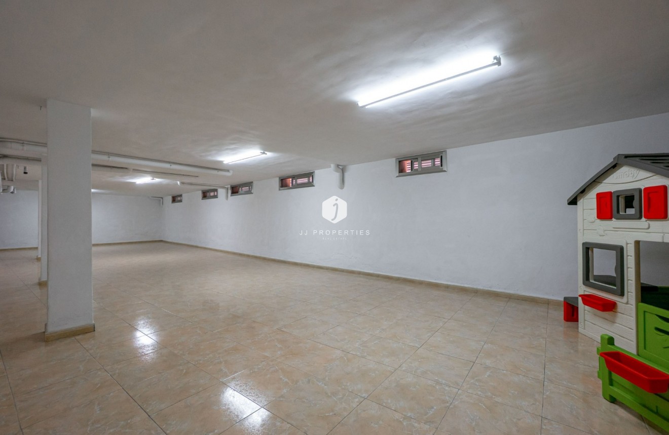 Segunda mano - Chalet -
Rojales