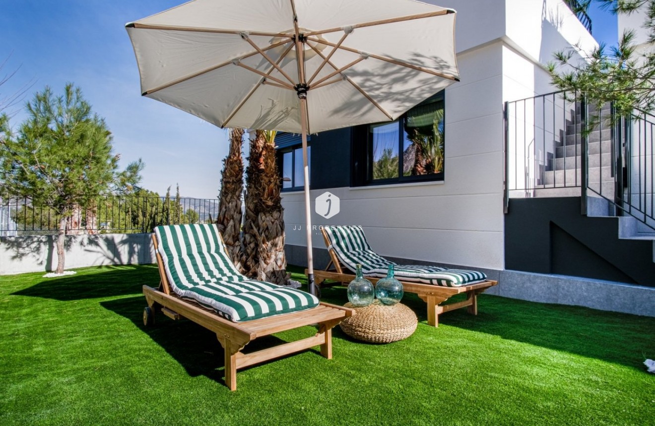 Obra nueva - Villa -
Polop - Urbanizaciones