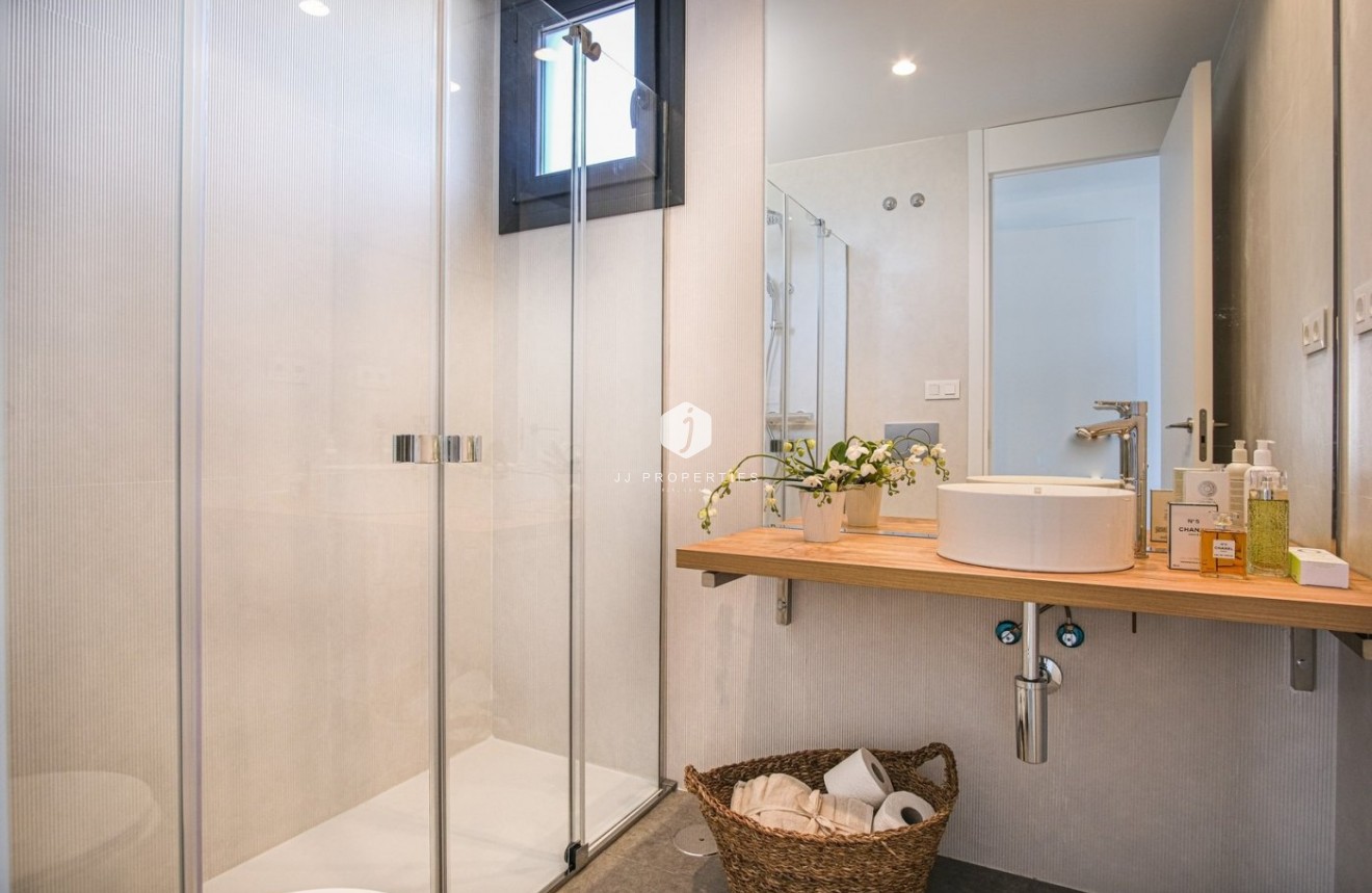 Obra nueva - Villa -
Polop - Urbanizaciones