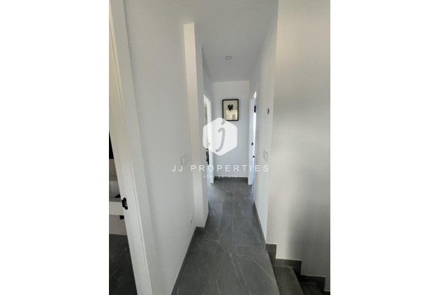 Obra nueva - Chalet -
Polop - PAU1