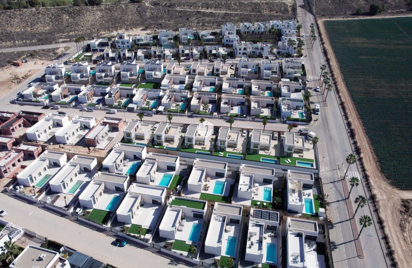 Obra nueva - Villa -
Algorfa - La finca golf