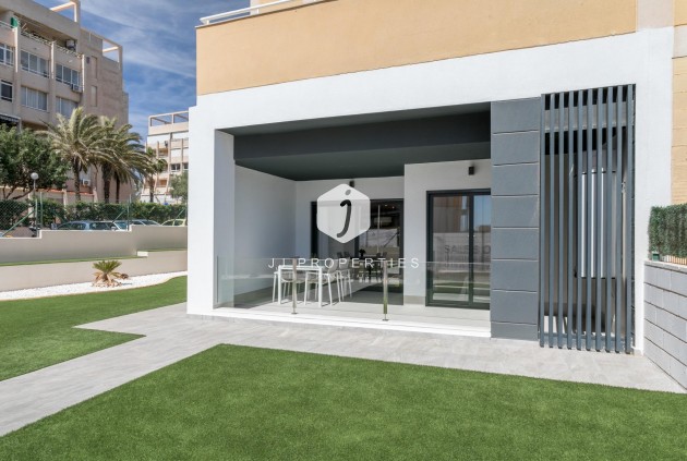 Obra nueva - Apartamento / piso -
Torrevieja - Torreblanca