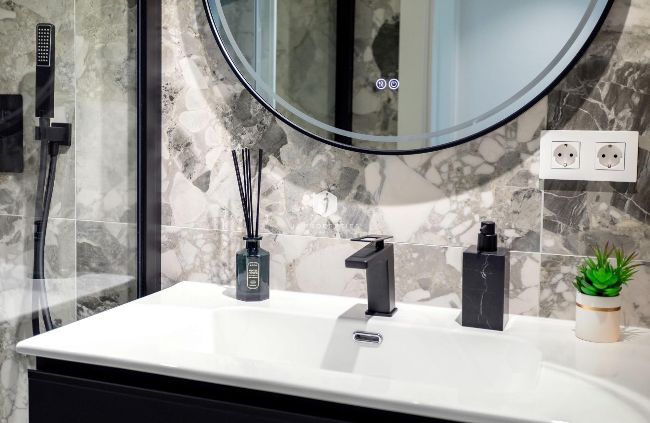 Obra nueva - Apartamento / piso -
Finestrat - Balcón de finestrat