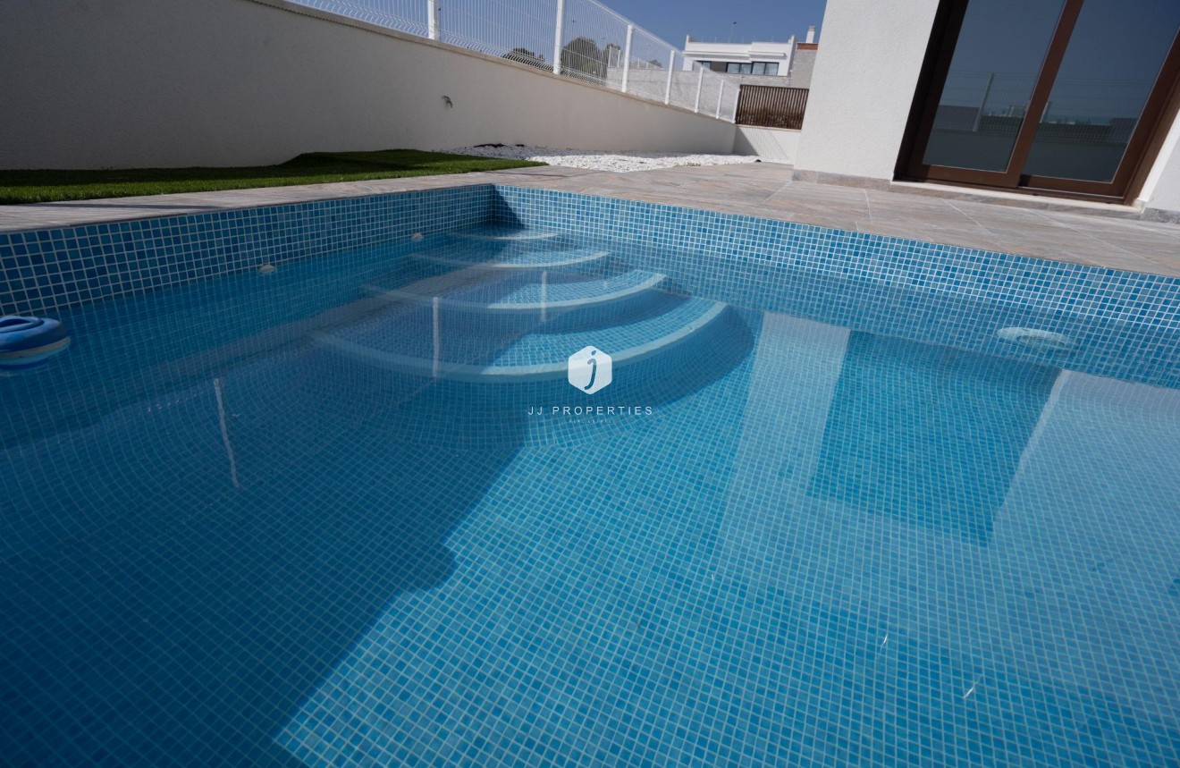 Obra nueva - Villa -
Polop - La Alberca