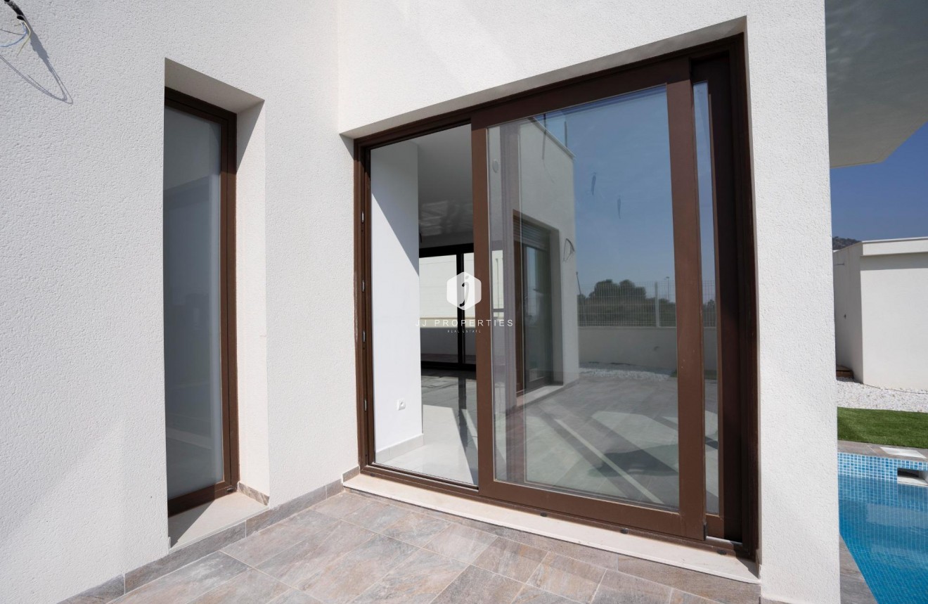 Obra nueva - Villa -
Polop - La Alberca