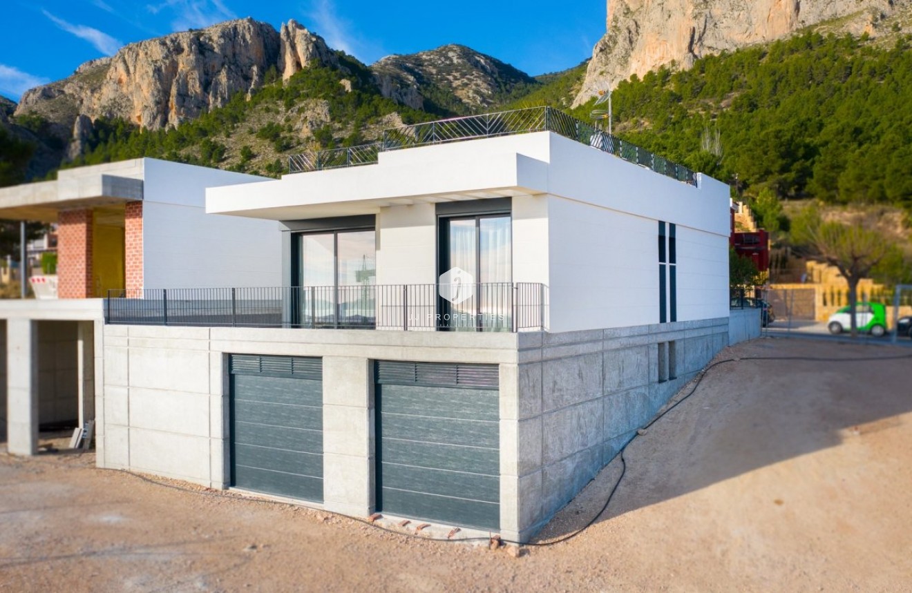 Obra nueva - Villa -
Polop - Urbanizaciones