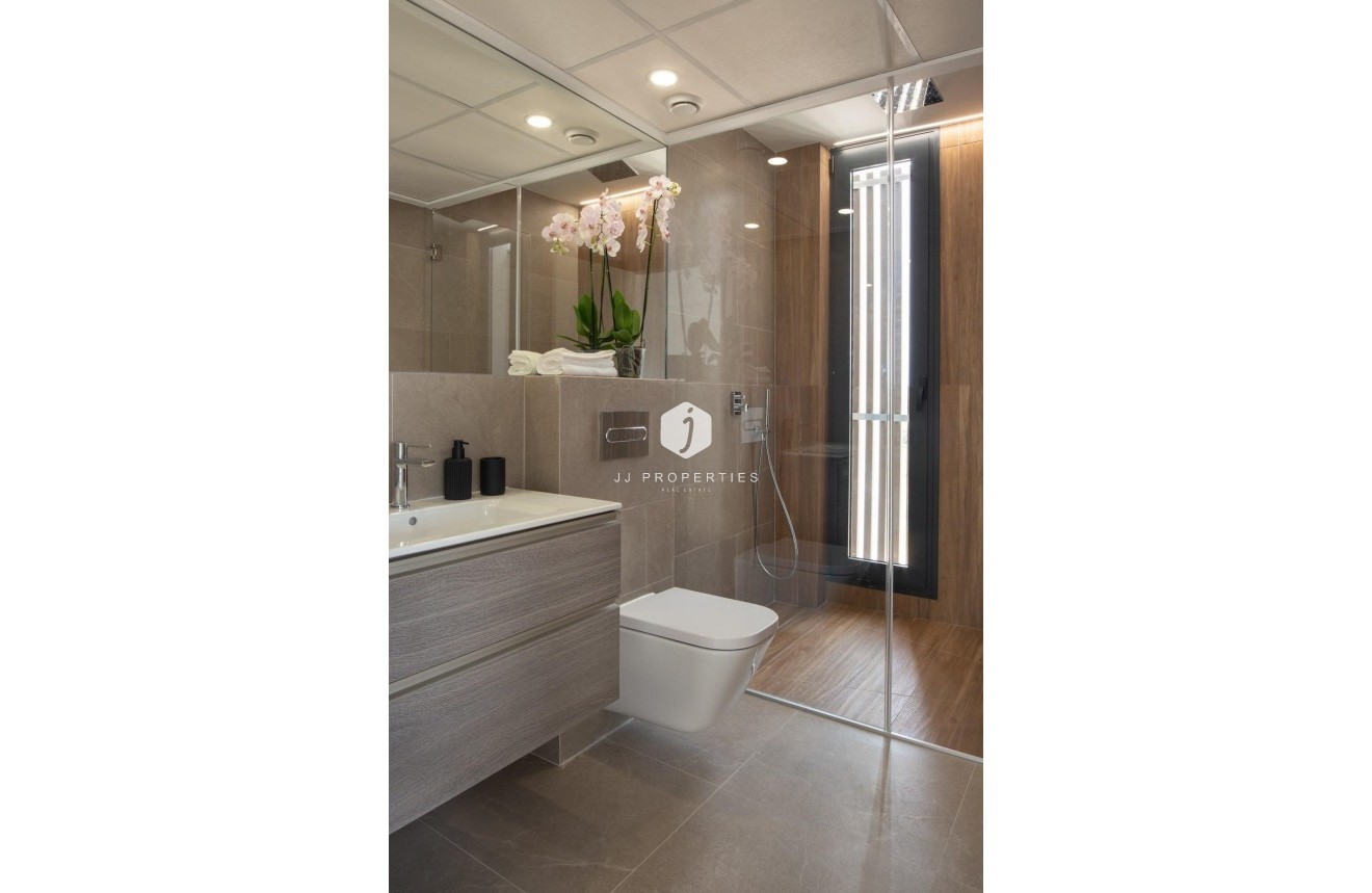 Obra nueva - Villa -
Orihuela Costa - Campoamor