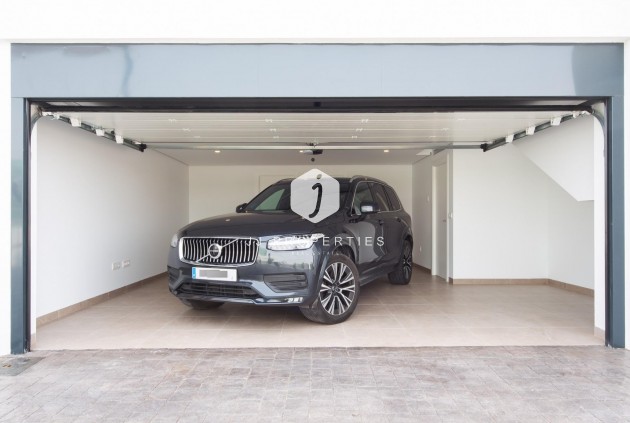 Obra nueva - Villa -
Orihuela Costa - Campoamor