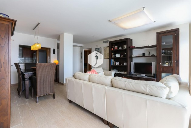 Segunda mano - Apartamento / piso -
Torrevieja - Playa de los locos