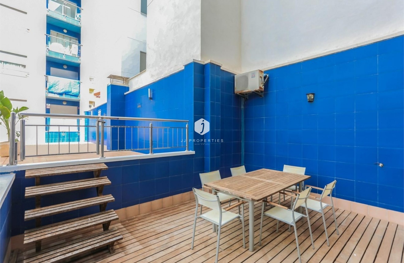 Segunda mano - Apartamento / piso -
Torrevieja - Playa de los locos