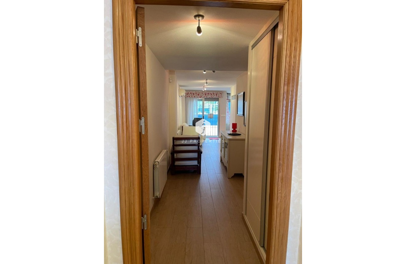 Segunda mano - Apartamento / piso -
Torrevieja - Playa de los locos