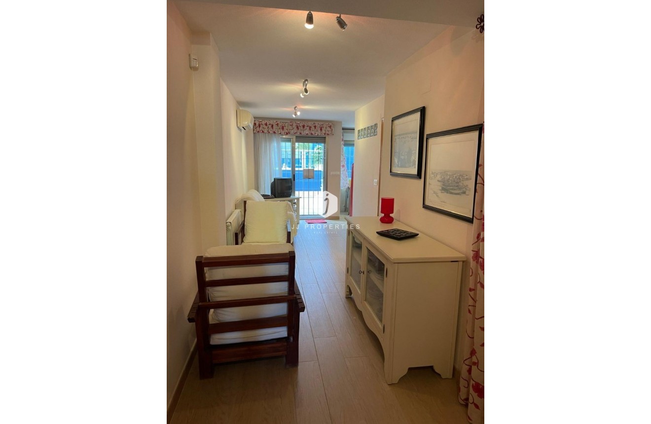 Segunda mano - Apartamento / piso -
Torrevieja - Playa de los locos