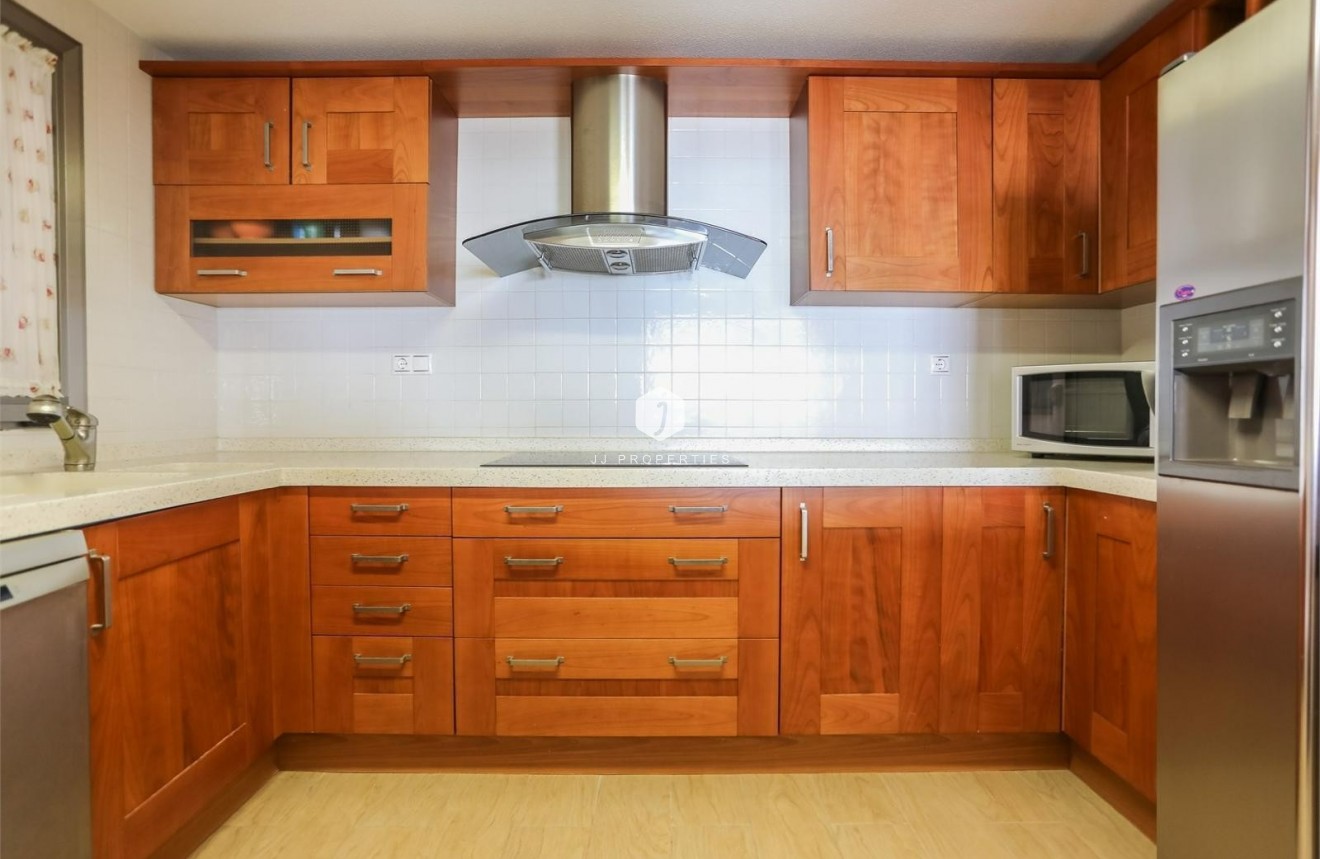 Segunda mano - Apartamento / piso -
Torrevieja - Playa de los locos