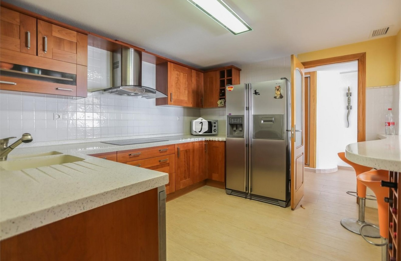 Segunda mano - Apartamento / piso -
Torrevieja - Playa de los locos