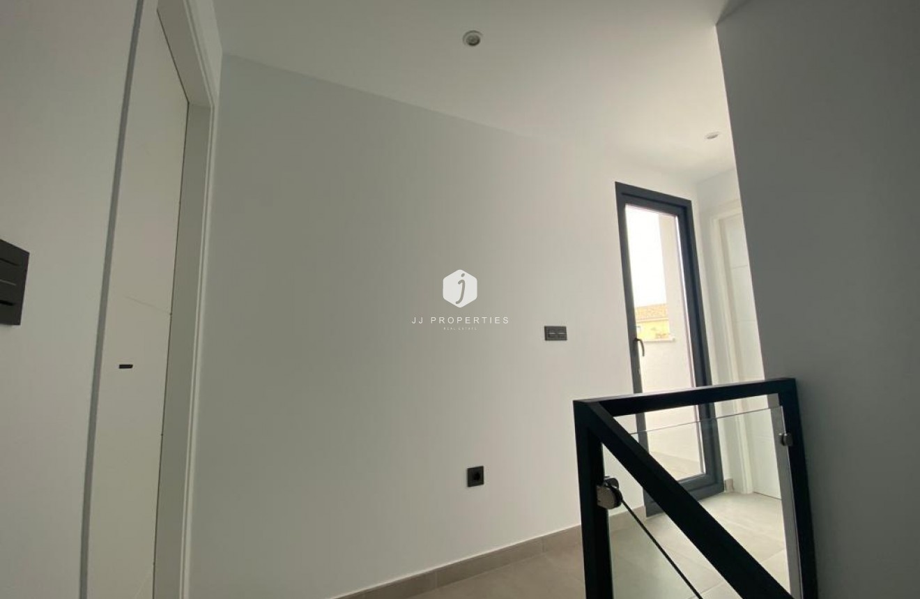 Obra nueva - Villa -
Los Alcazares - La Concha