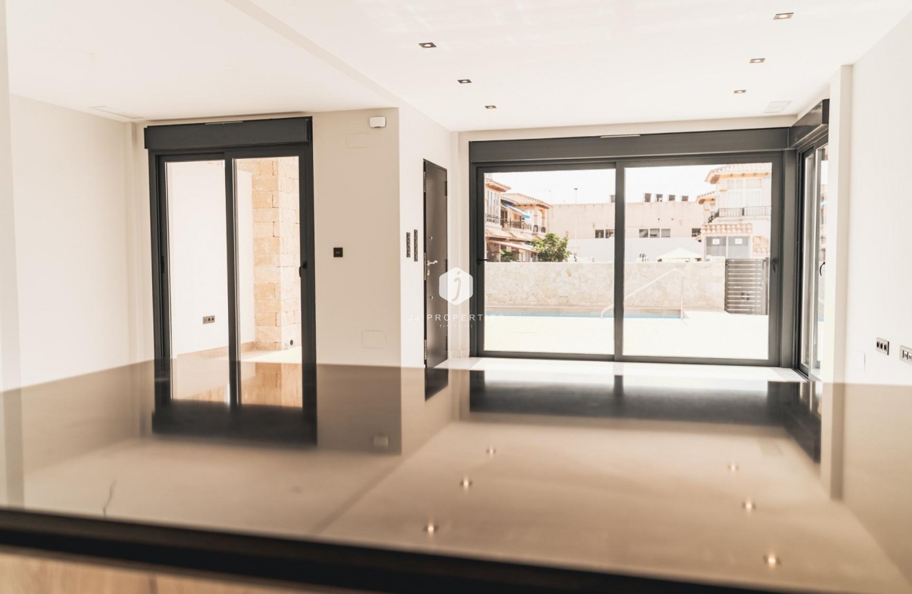 Nieuwbouw Woningen - Villa -
Orihuela Costa - Punta Prima