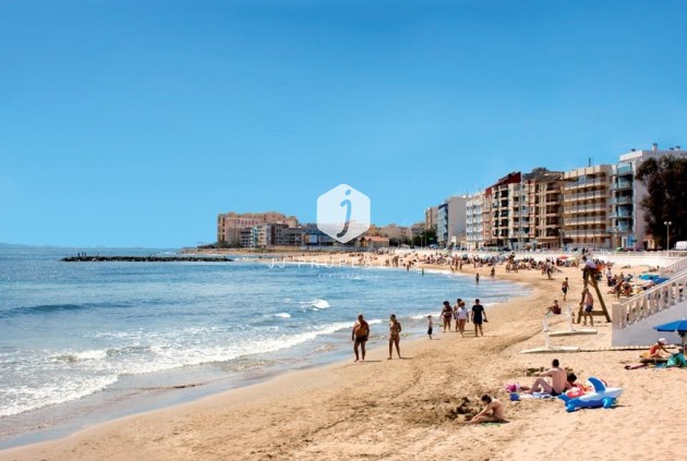 Obra nueva - Apartamento / piso -
Torrevieja - Centro