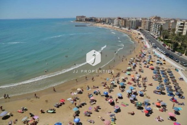 Obra nueva - Apartamento / piso -
Torrevieja - Centro