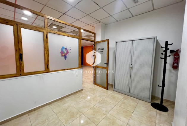 Aus zweiter Hand - Kommerziell -
Beniel - CENTRO