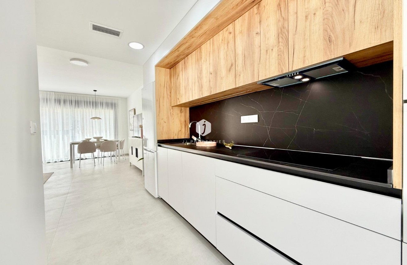 Nouvelle construction - Chalet -
Cox - San Fernando