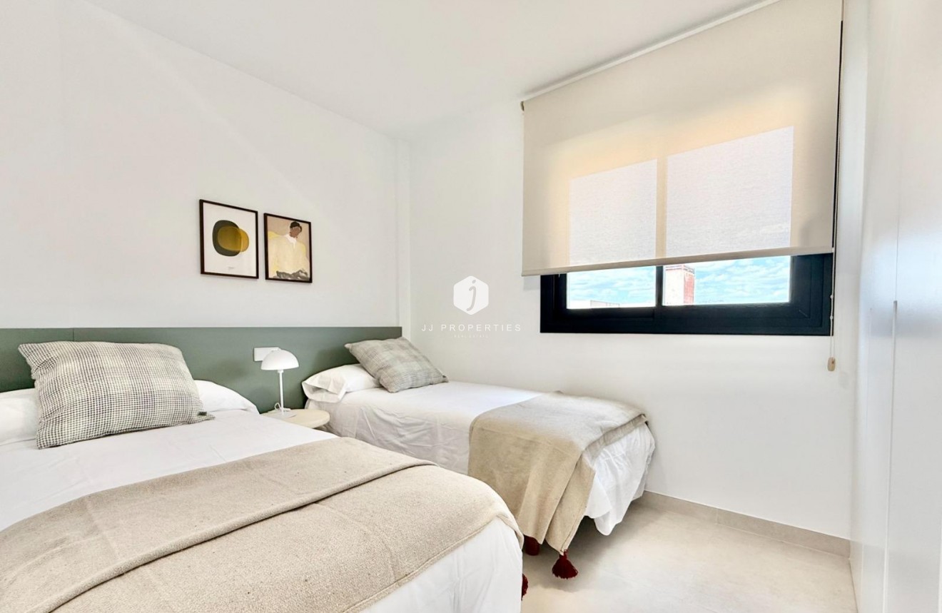 Nouvelle construction - Chalet -
Cox - San Fernando