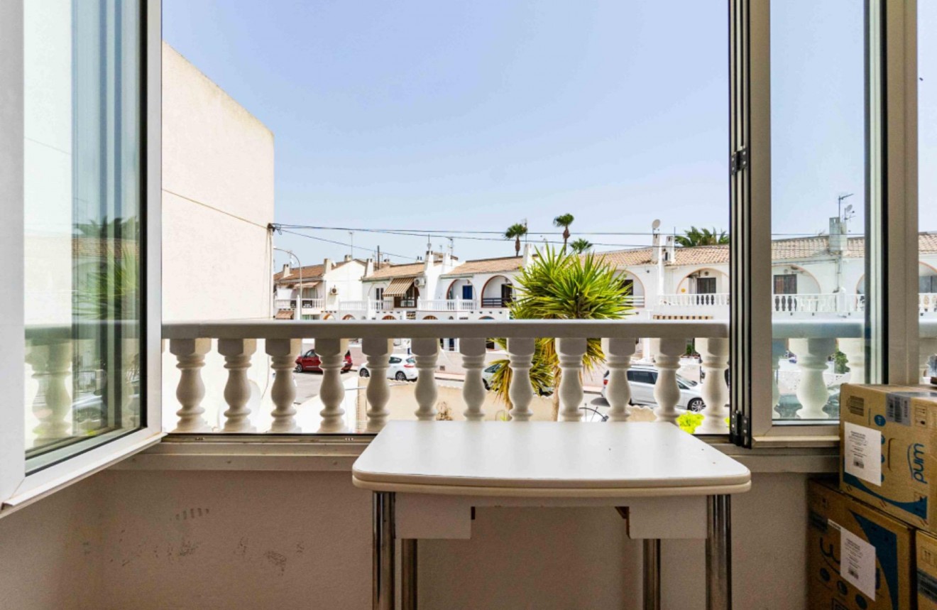 Resale - Apartment / flat -
Torrevieja - La siesta