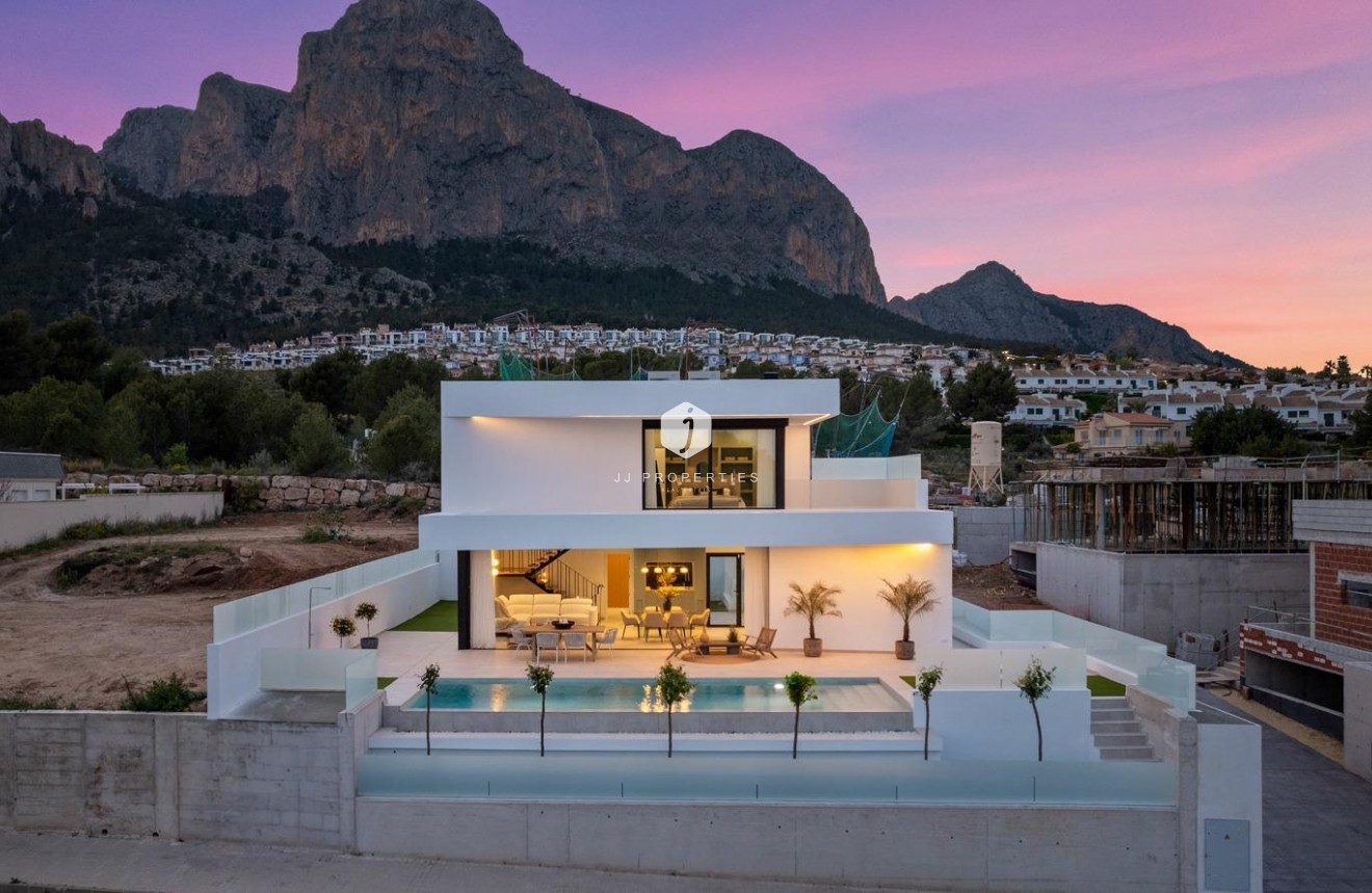 Obra nueva - Villa -
Polop - Urbanizaciones