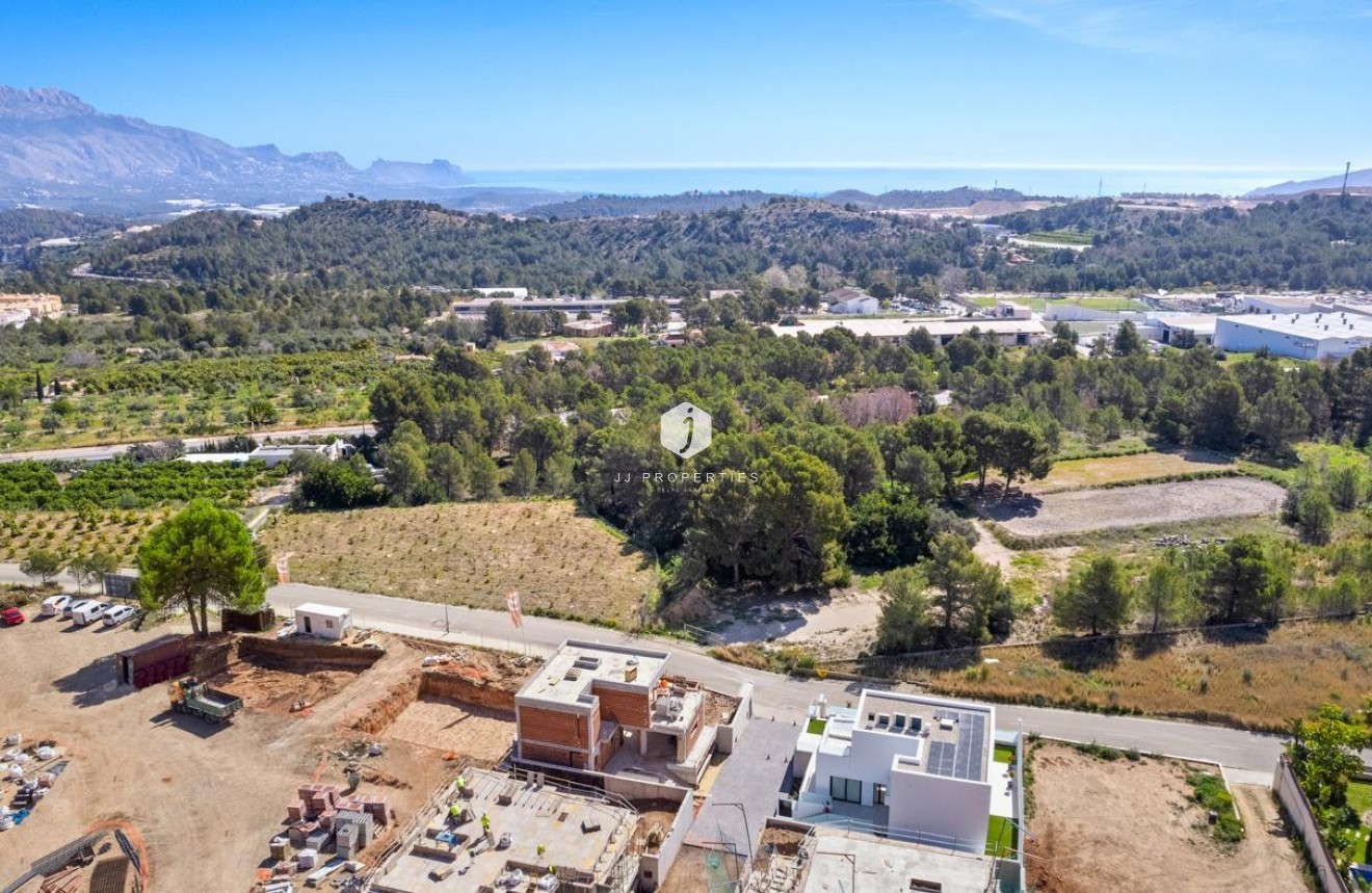 Obra nueva - Villa -
Polop - Urbanizaciones