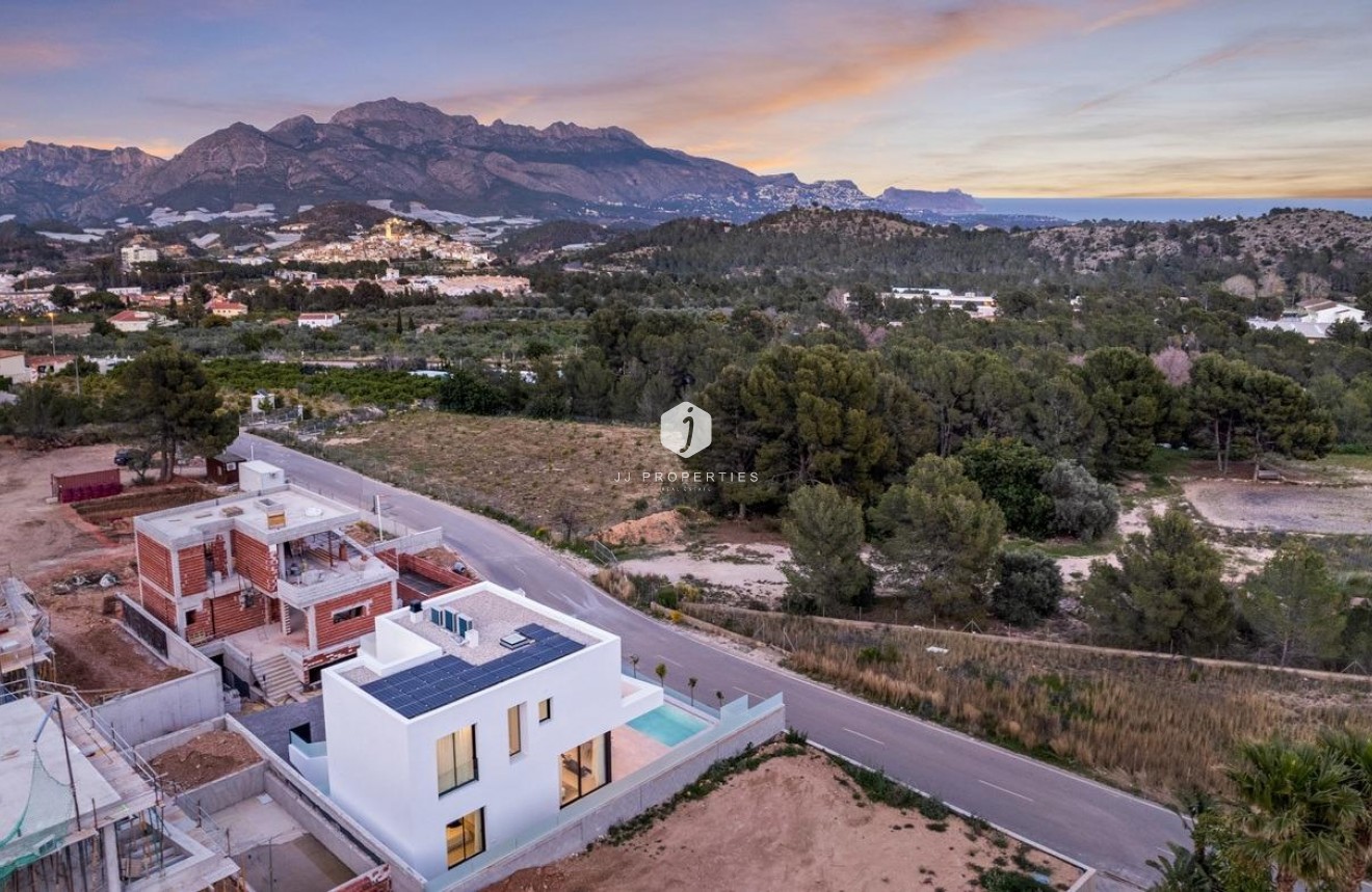 Obra nueva - Villa -
Polop - Urbanizaciones