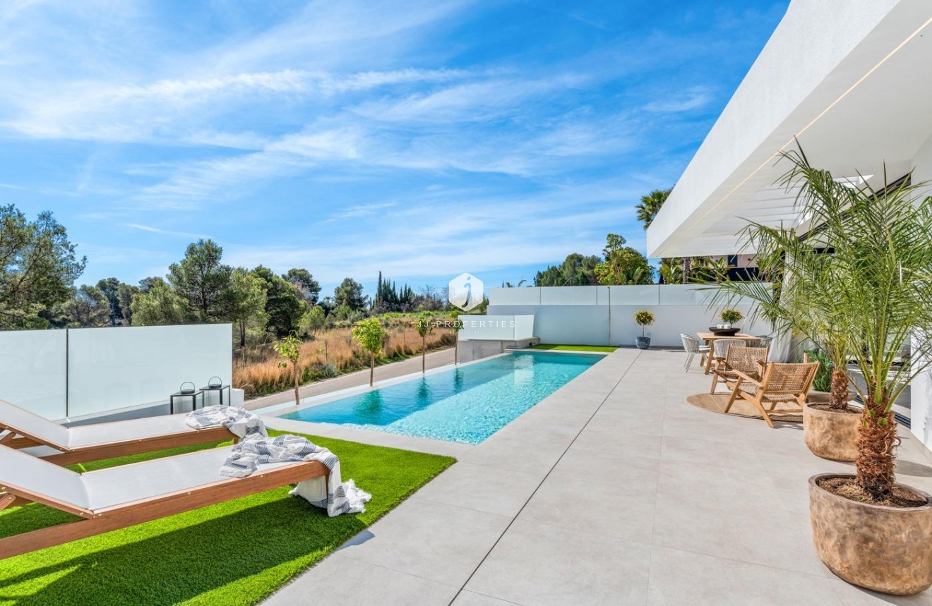 Obra nueva - Villa -
Polop - Urbanizaciones