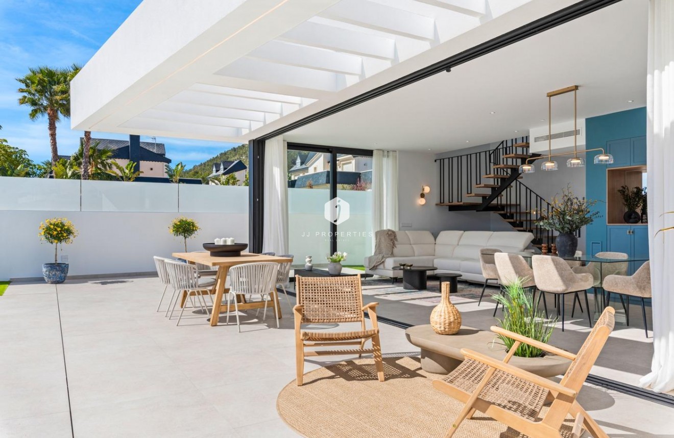 Obra nueva - Villa -
Polop - Urbanizaciones