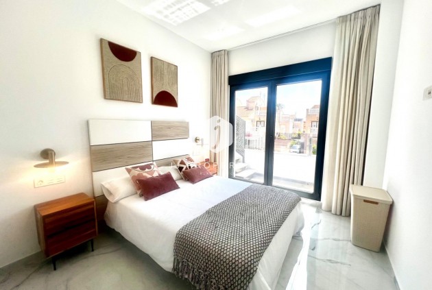 Segunda mano - Villa -
Torrevieja - Torretas