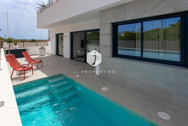 Obra nueva - Chalet -
Sucina