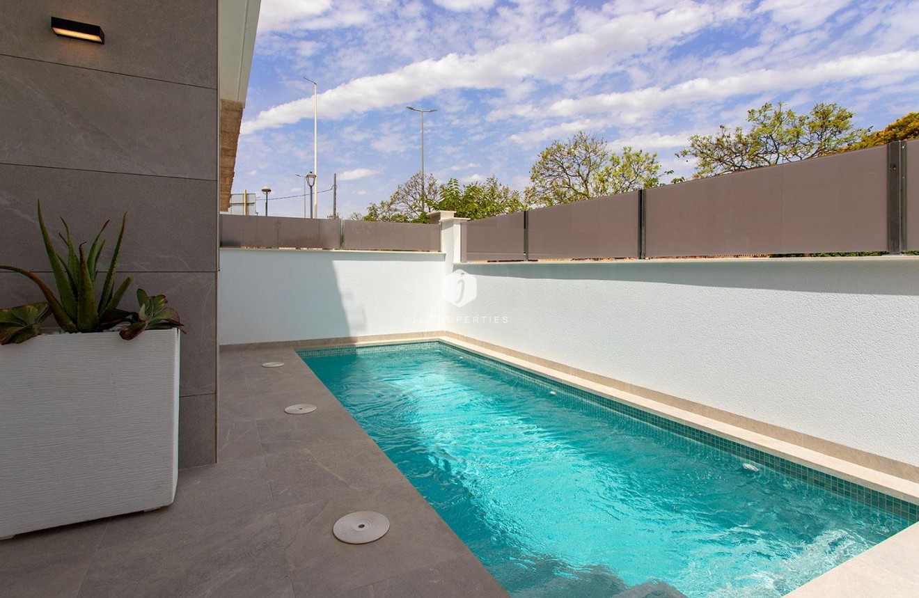 Obra nueva - Chalet -
Sucina