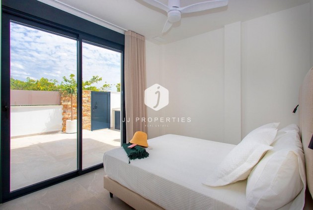 Obra nueva - Chalet -
Sucina