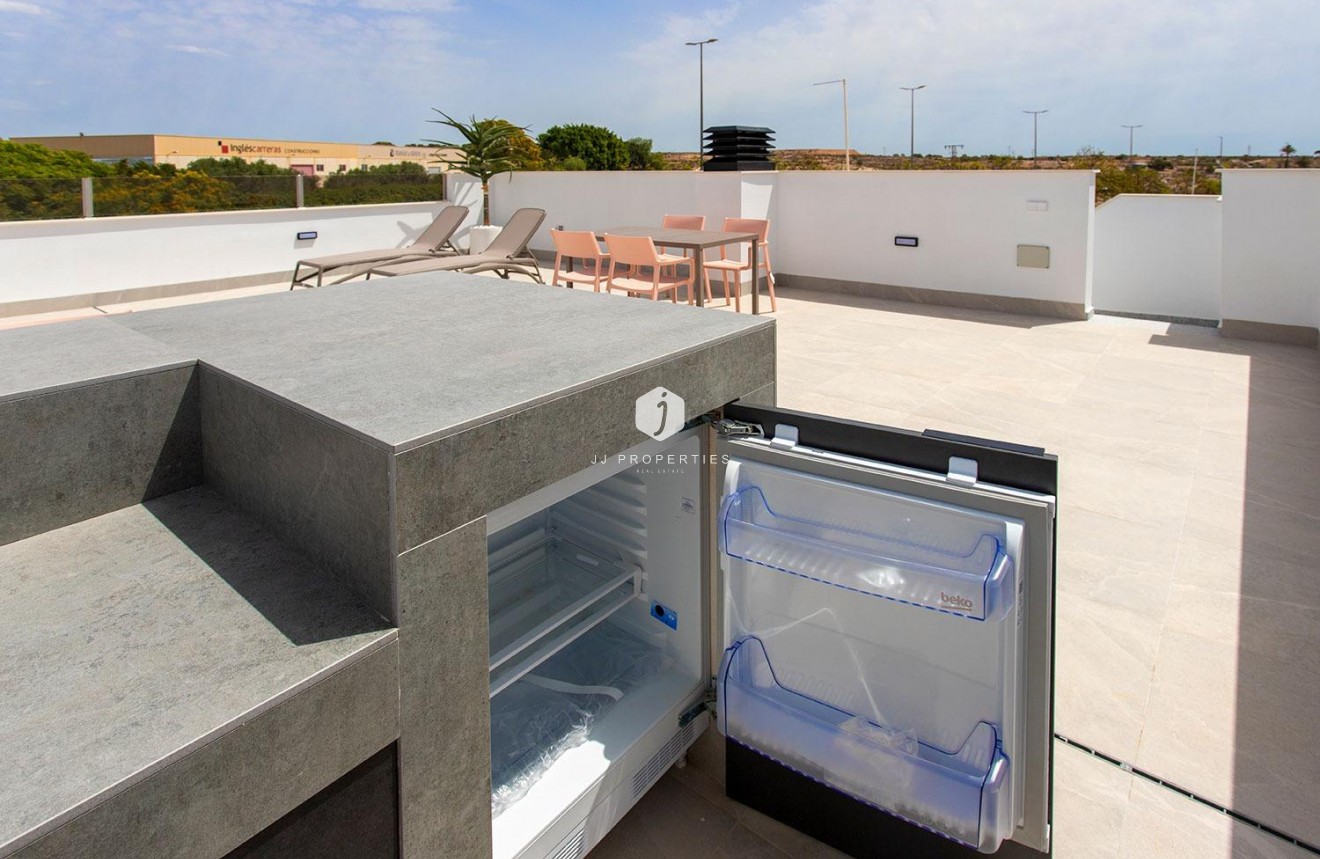 Obra nueva - Chalet -
Sucina