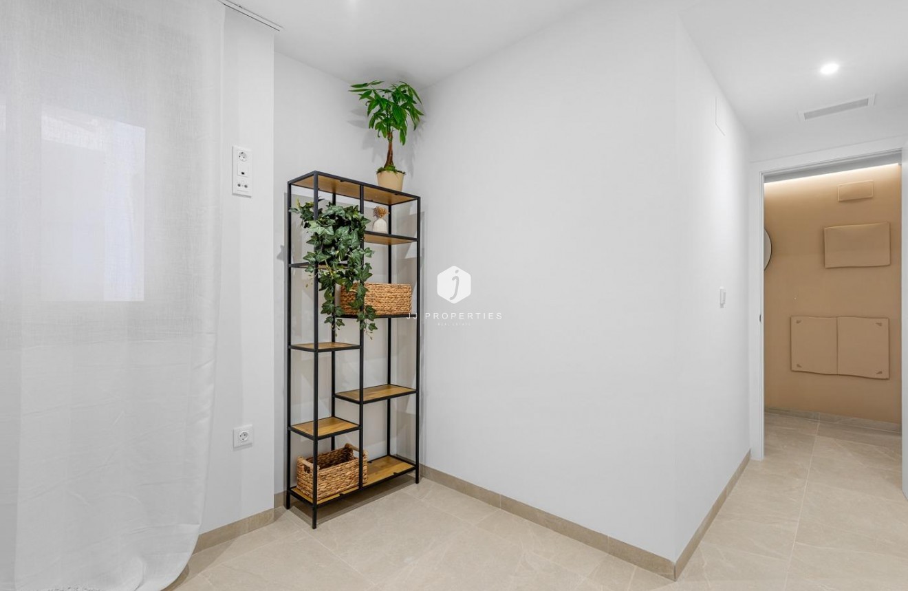 Obra nueva - Apartamento / piso -
Jacarilla - pueblo