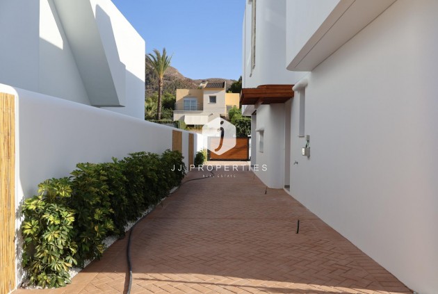 Obra nueva - Villa -
Alfas del Pí - El Albir