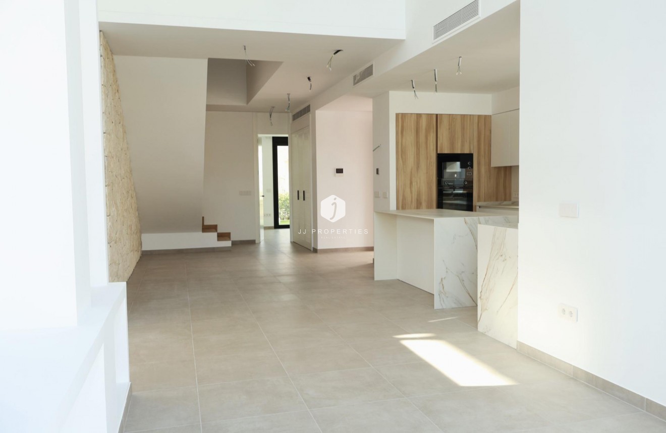 Obra nueva - Villa -
Alfas del Pí - El Albir