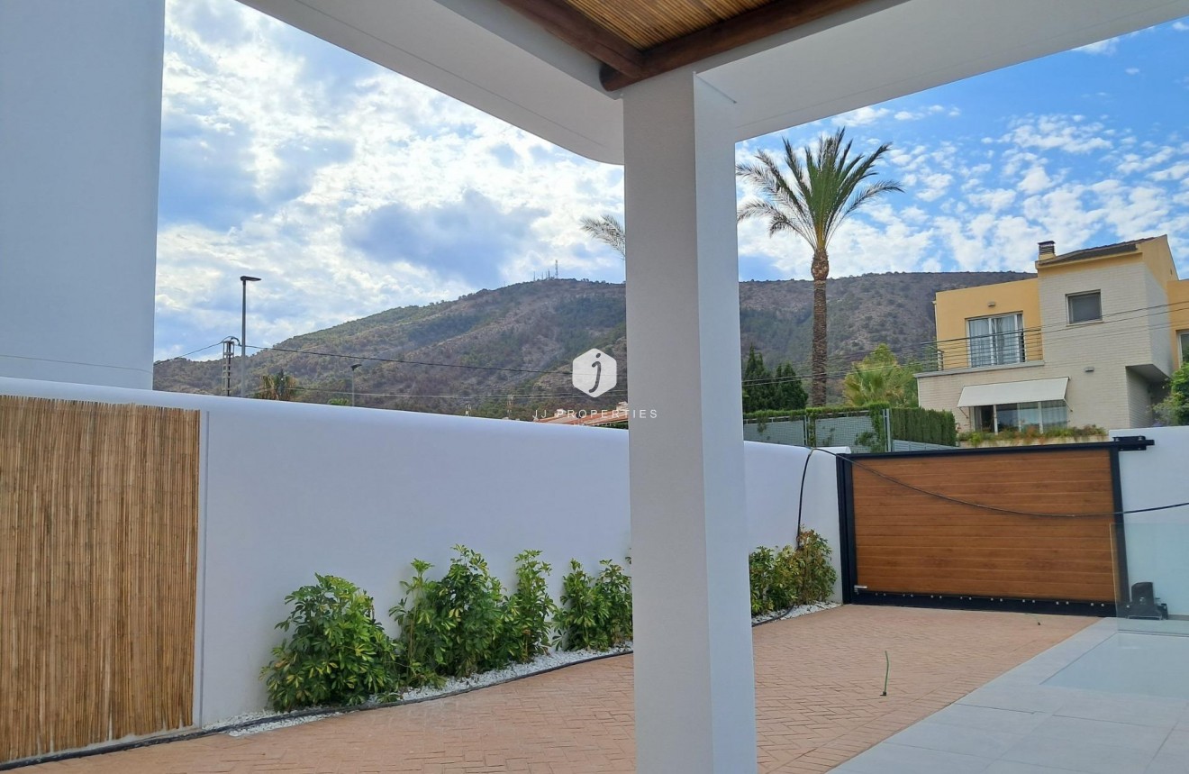 Obra nueva - Villa -
Alfas del Pí - El Albir