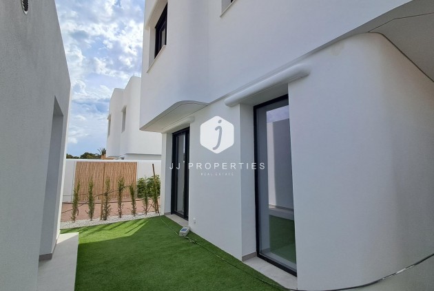 Obra nueva - Villa -
Alfas del Pí - El Albir