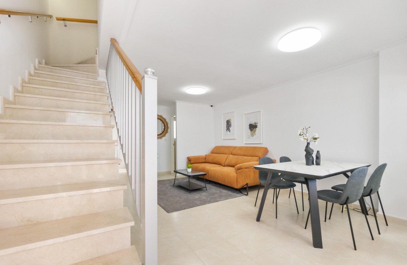 Nieuwbouw Woningen - Herenhuis -
Torrevieja - Los altos