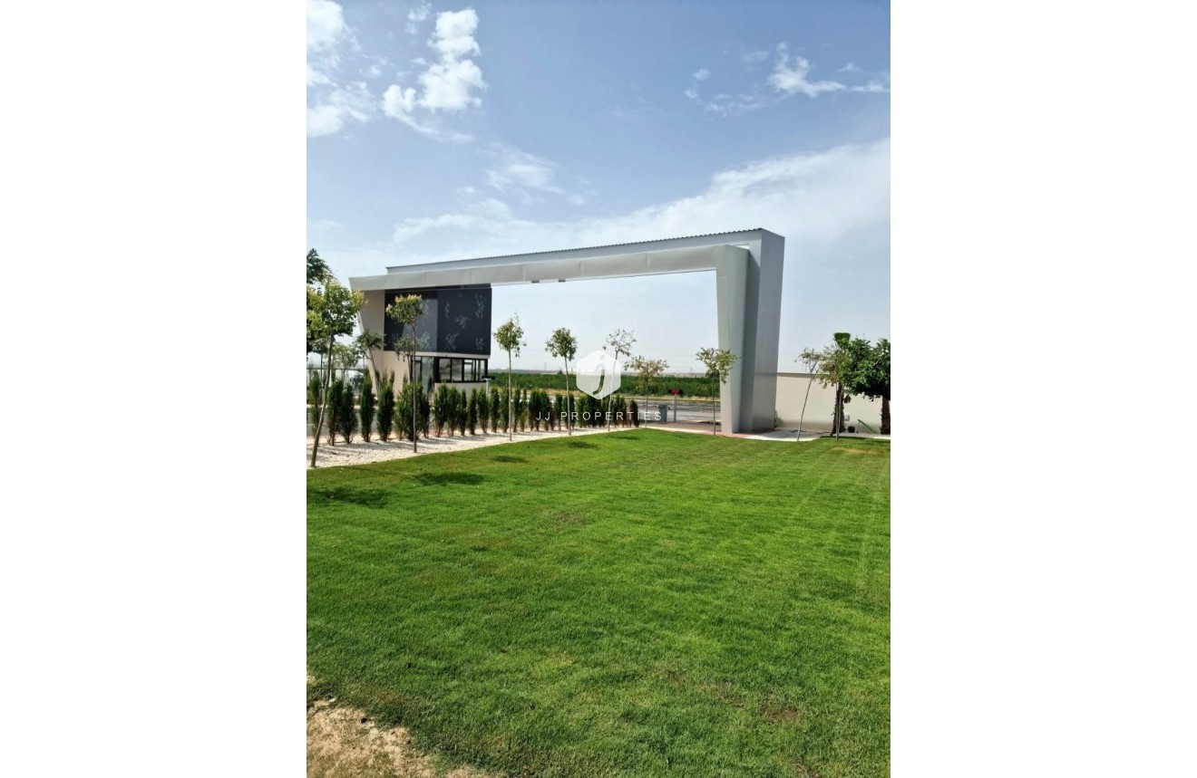 Obra nueva - Villa -
Banos y Mendigo - Altaona Golf