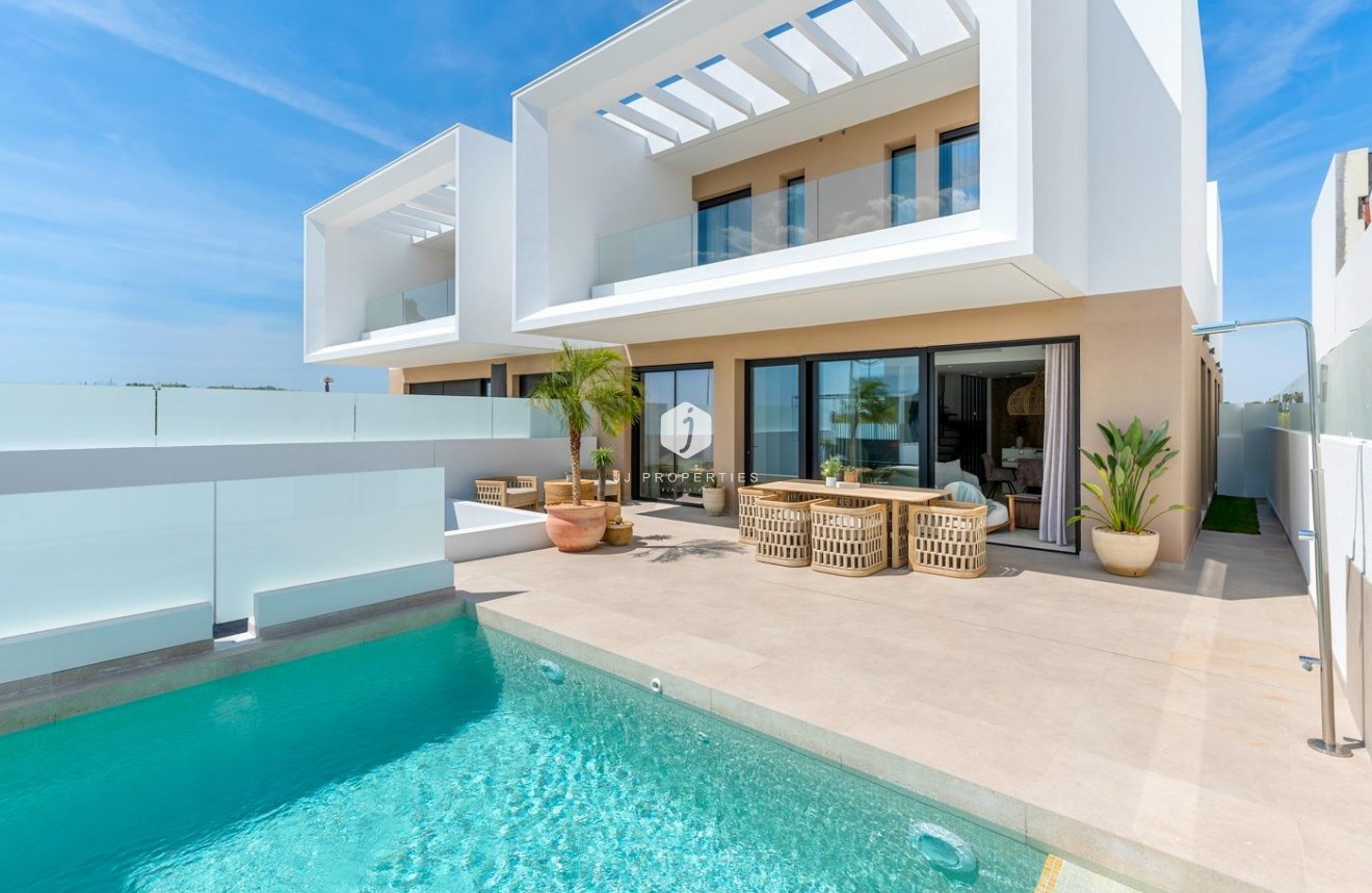 Obra nueva - Chalet -
Dolores - Sector 3