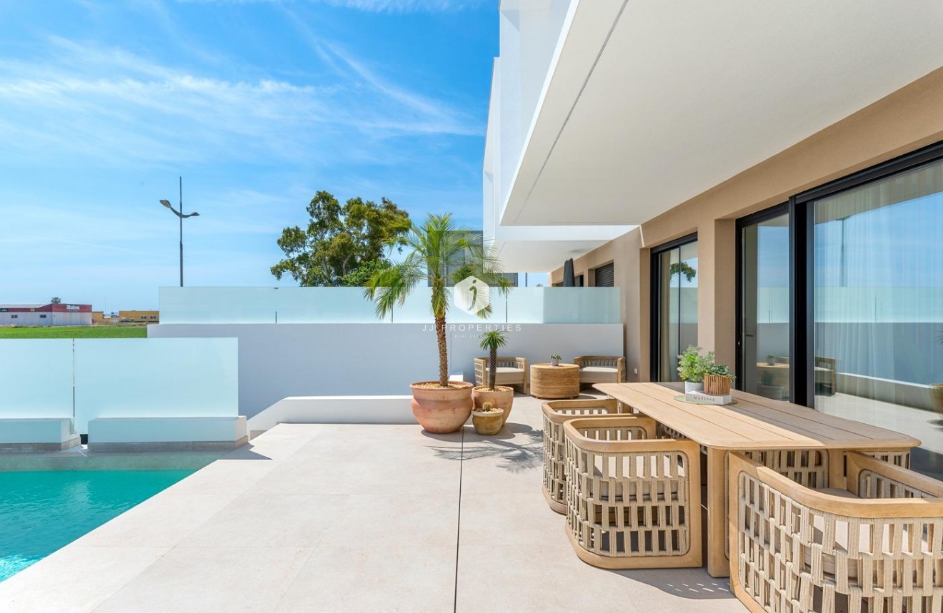 Obra nueva - Chalet -
Dolores - Sector 3